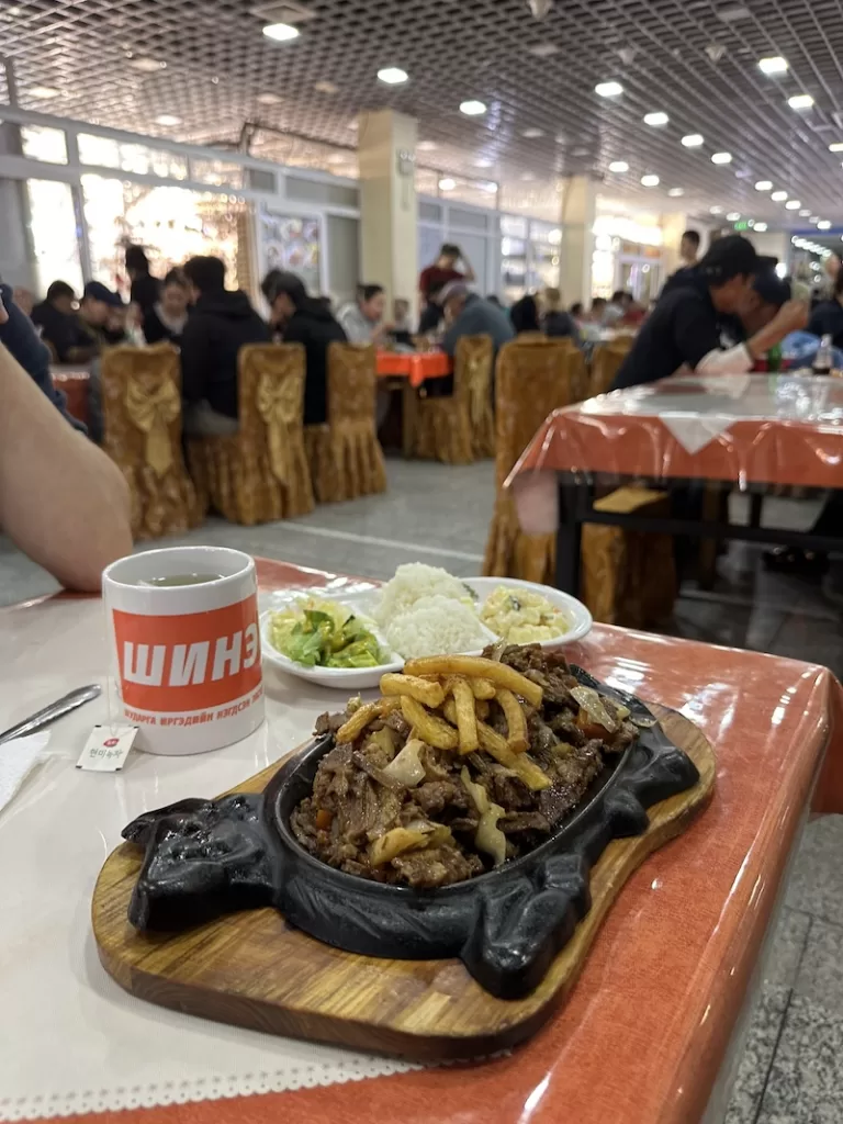 A common Mongolian noodle dish called tsuvian