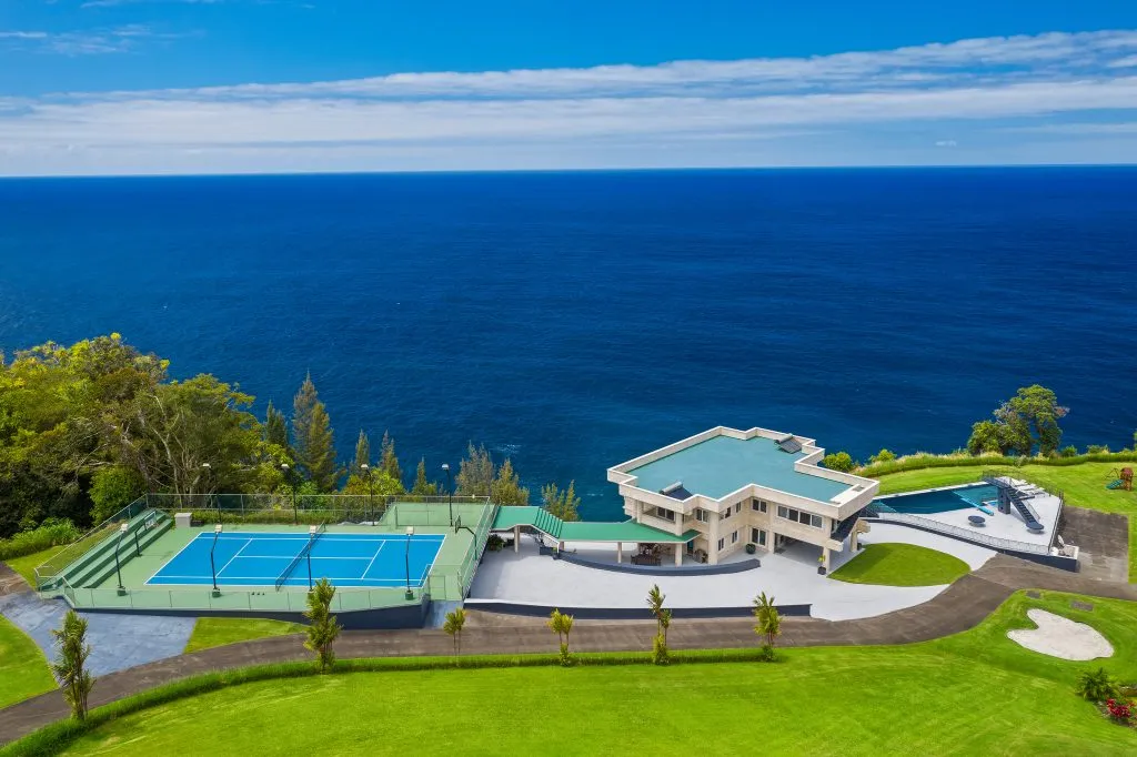 A view from the Hamakua Hotel.