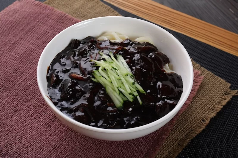 Jajangmyeon, the signature dish of Korea’s Black Day, brings singles together.