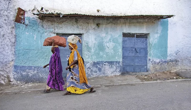 The traditional lives of Ethiopian women are being challenged by a new wave of skateboarders.